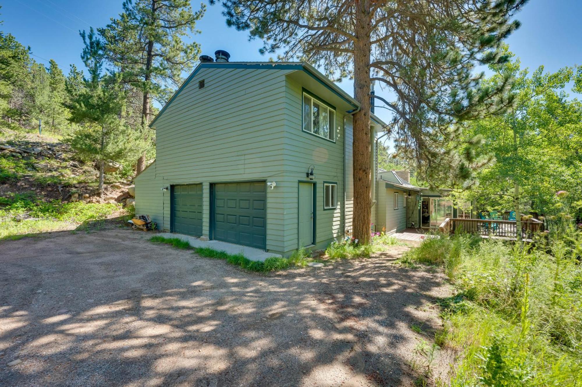 Stunning Golden Home With Deck About 35 Mi To Denver! Esterno foto