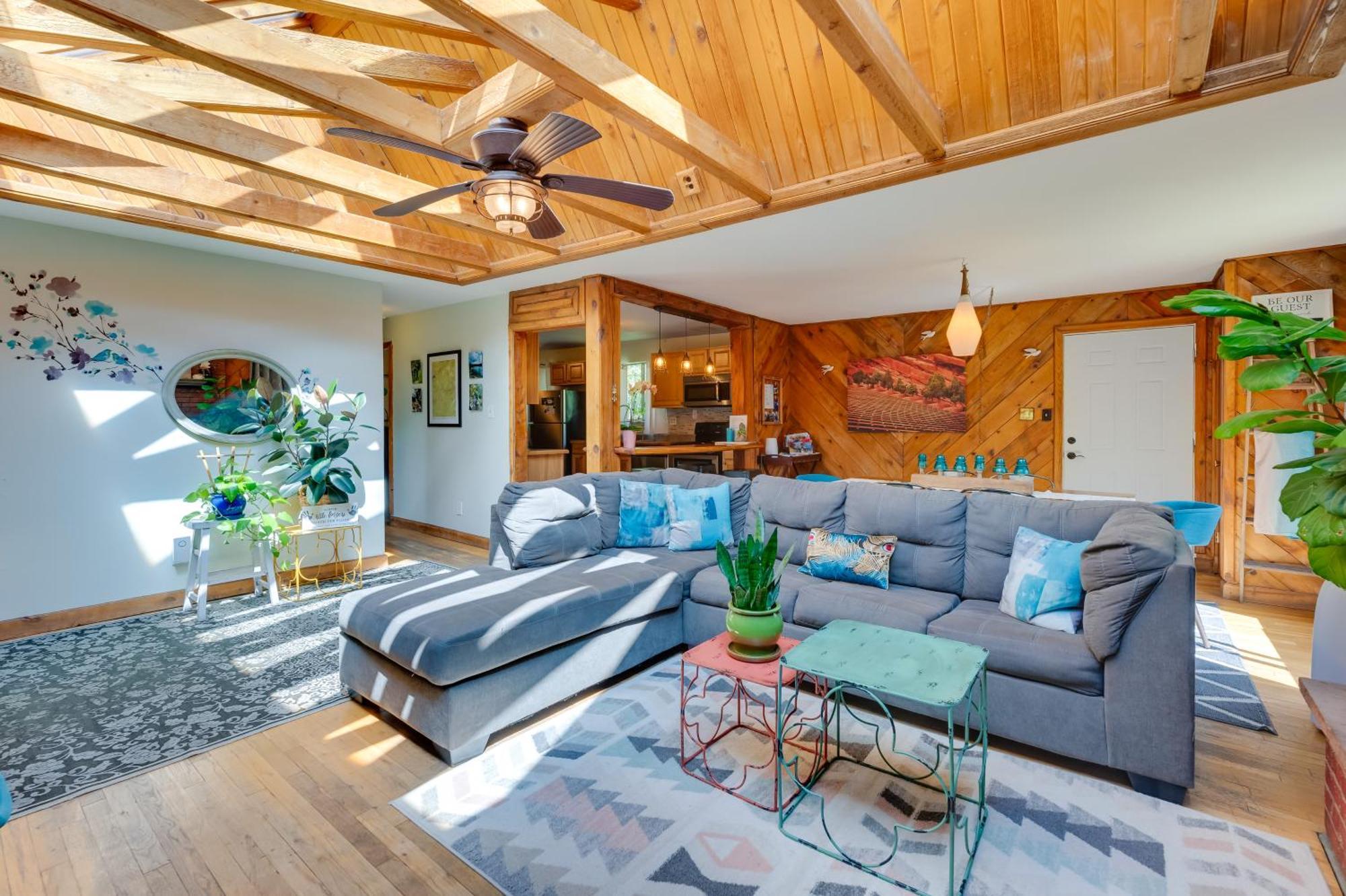 Stunning Golden Home With Deck About 35 Mi To Denver! Esterno foto