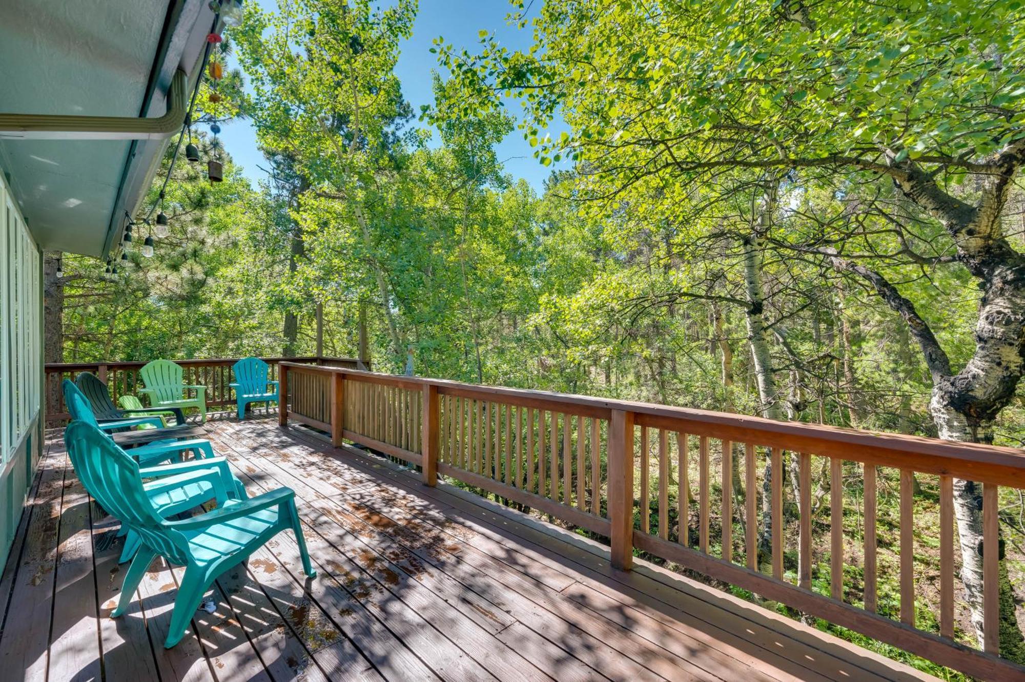 Stunning Golden Home With Deck About 35 Mi To Denver! Esterno foto